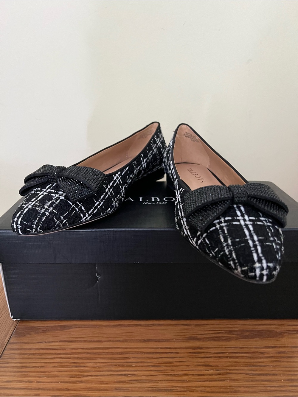 TALBOTS Edison flats black white with sparkle bow -6.5-NIB!